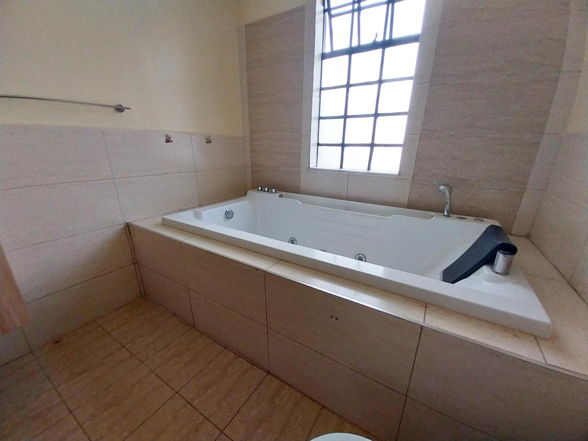 4 Bed Townhouse with Staff Quarters in Kitisuru - 9