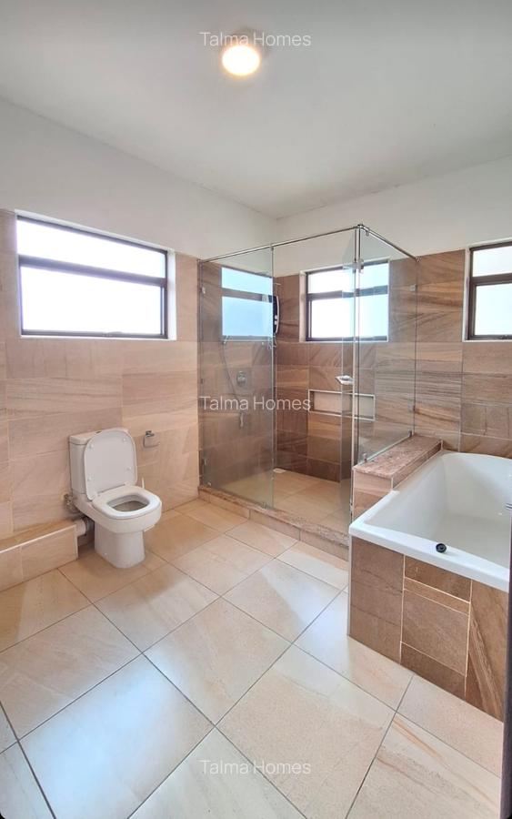 3 Bed Apartment with En Suite in General Mathenge - 9