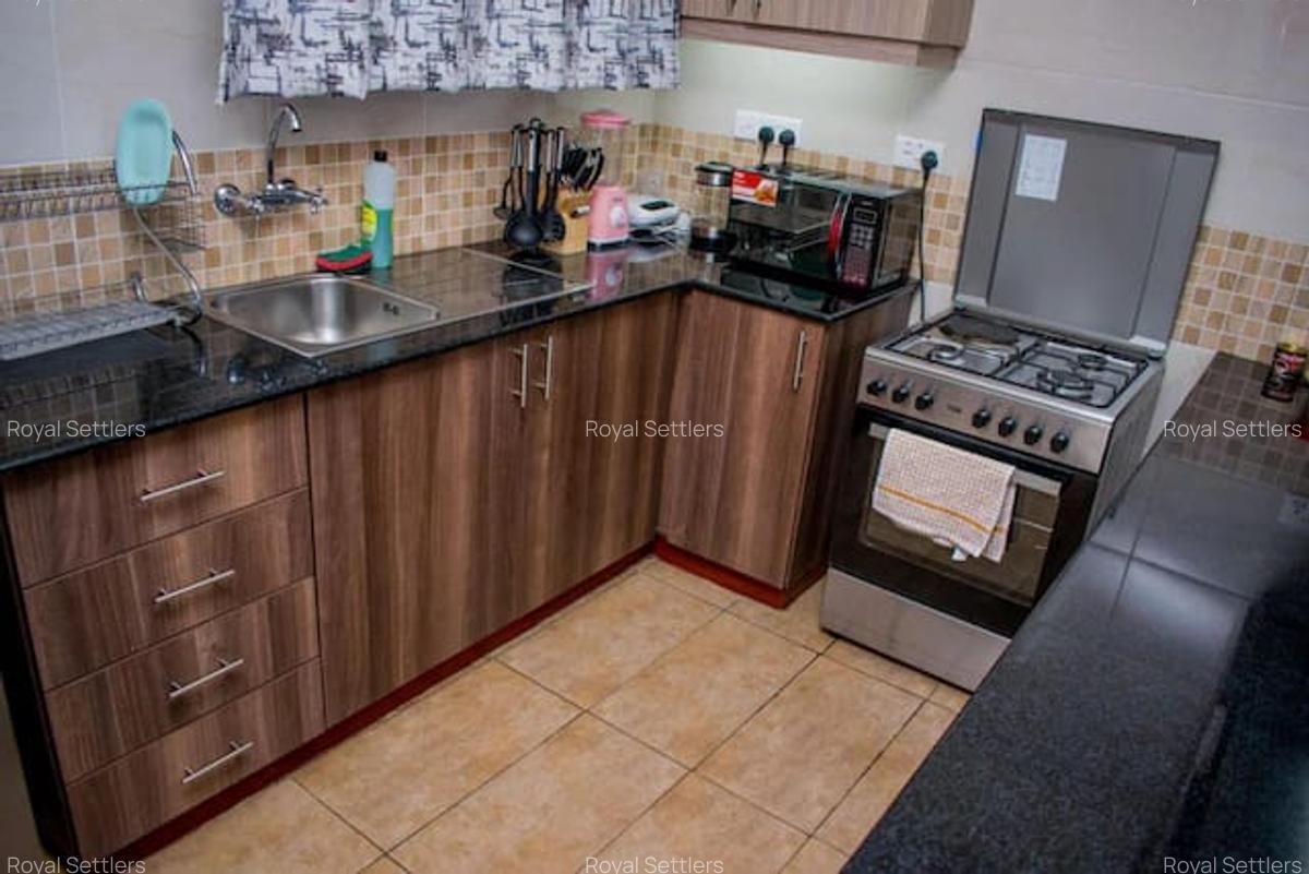 Serviced 1 Bed Apartment with En Suite at Westlands Close - 9