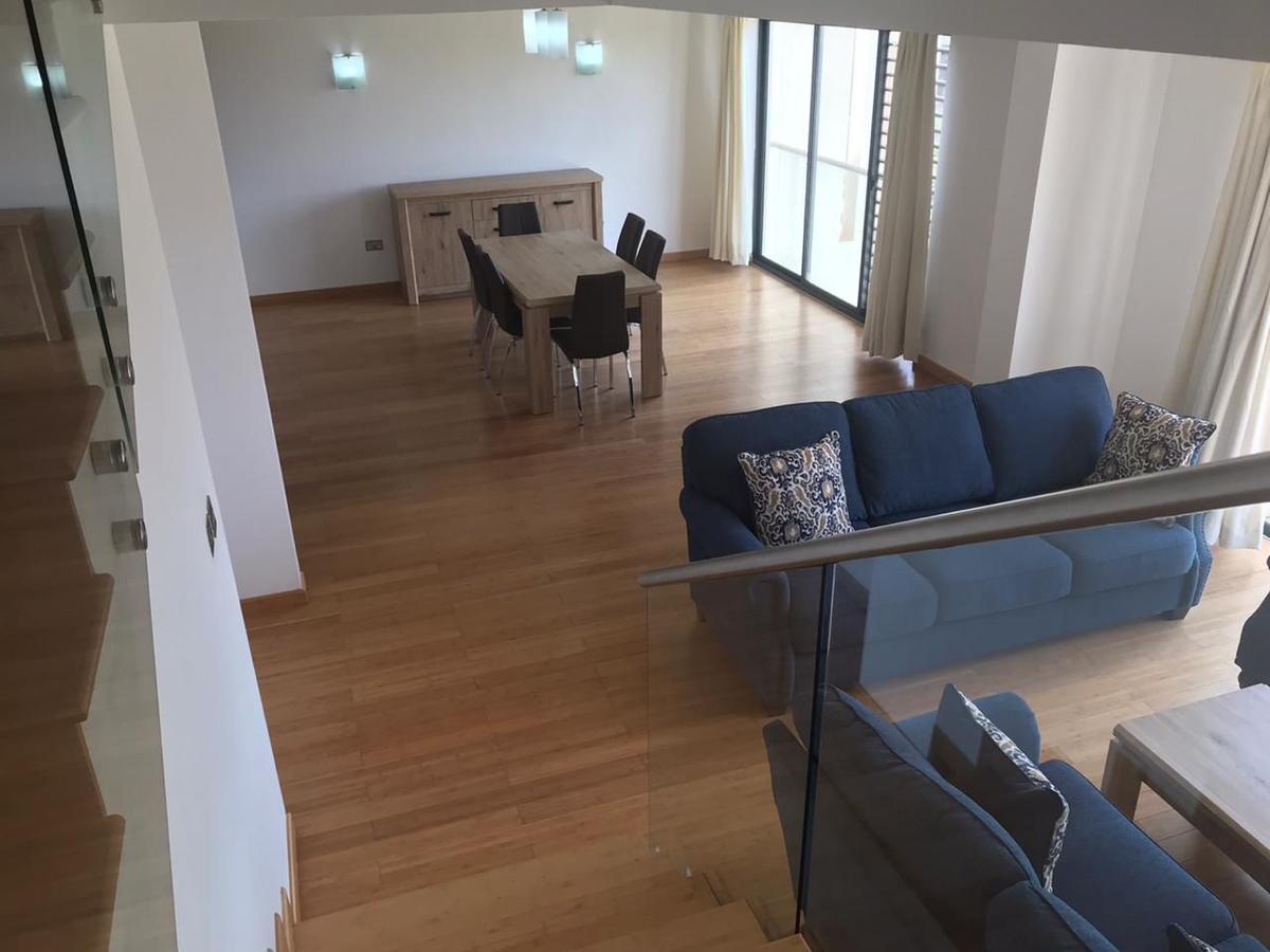 3 Bed Apartment with En Suite at Garden Estate - 5