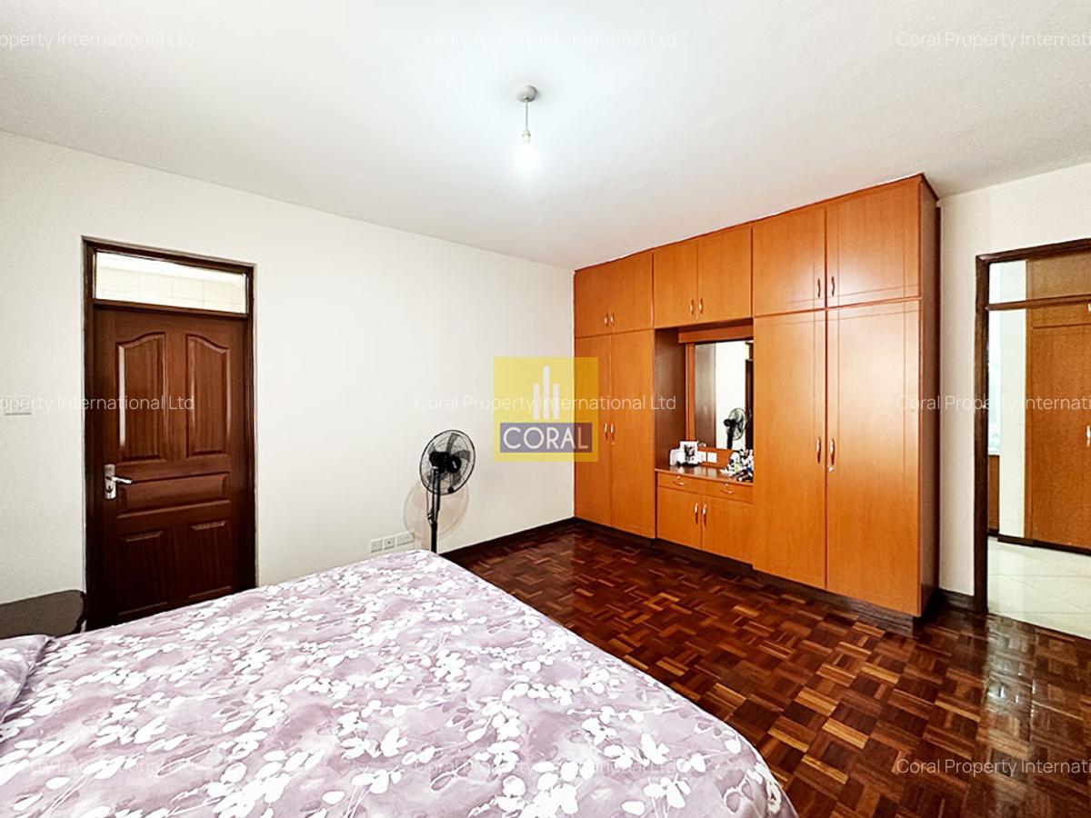 4 Bed Apartment with Parking in Parklands - 19