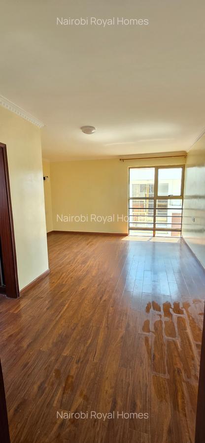 5 Bed Townhouse with En Suite at Lavington Road - 3