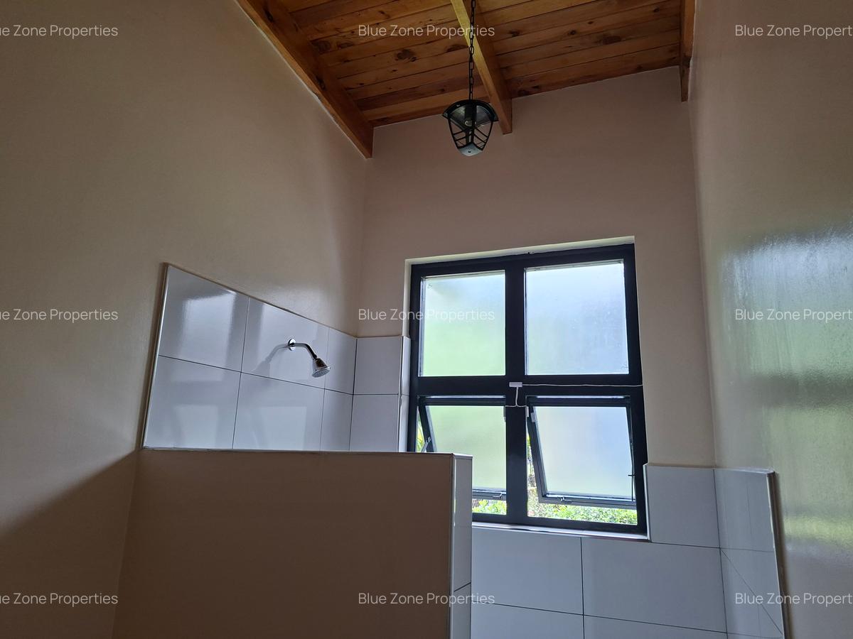 2 Bed Townhouse with En Suite at Kyuna Crescent - 19