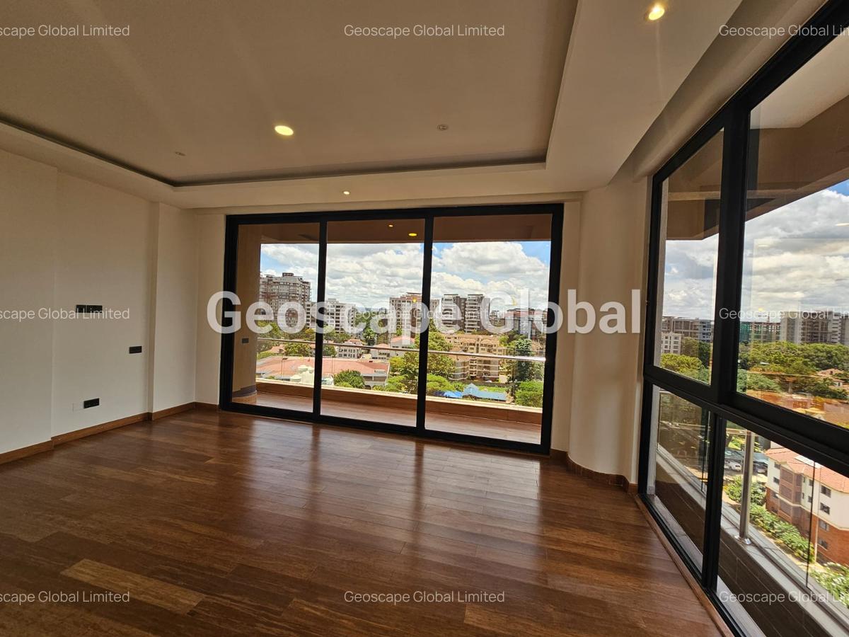 4 Bed Apartment with En Suite in Spring Valley - 3