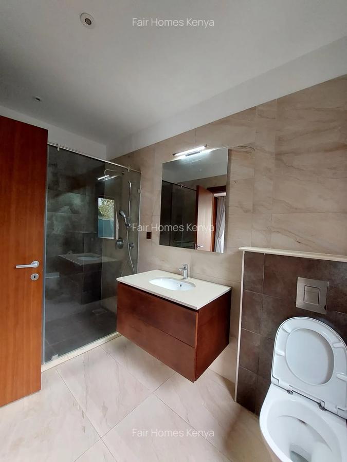 5 Bed Townhouse with En Suite at Convent Drive - 13