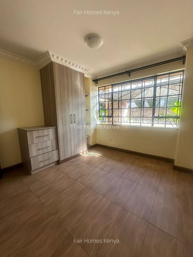 5 Bed Townhouse with En Suite at Convent Drive - 13