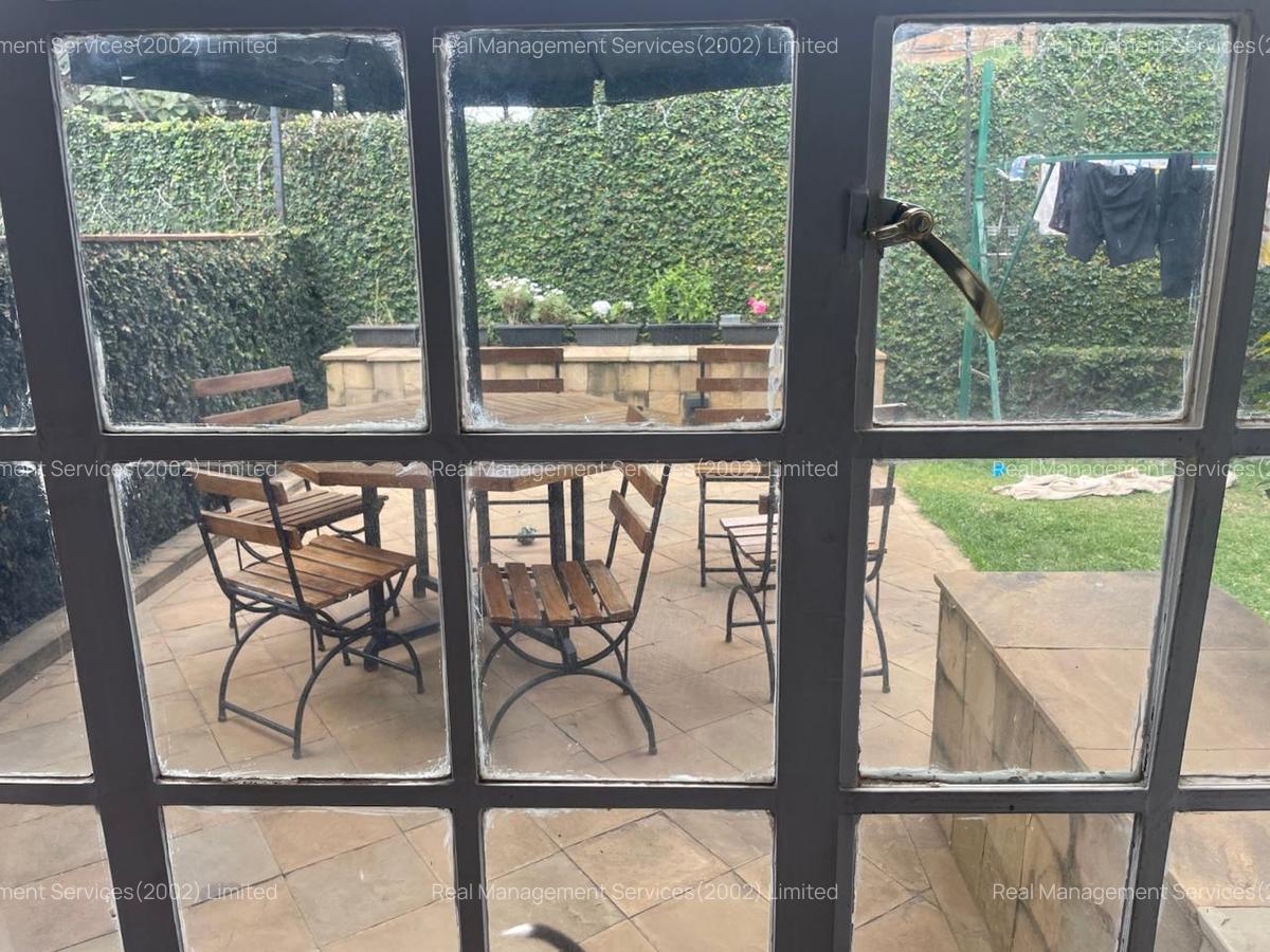 5 Bed Villa with En Suite at Riverside Close - 4