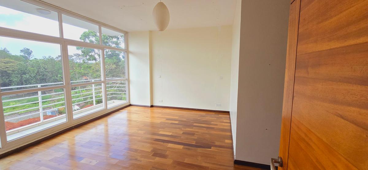 5 Bed Townhouse with En Suite at Convent Drive - 11