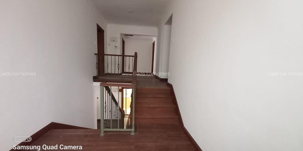 5 Bed Villa with En Suite at Shanzu - 14