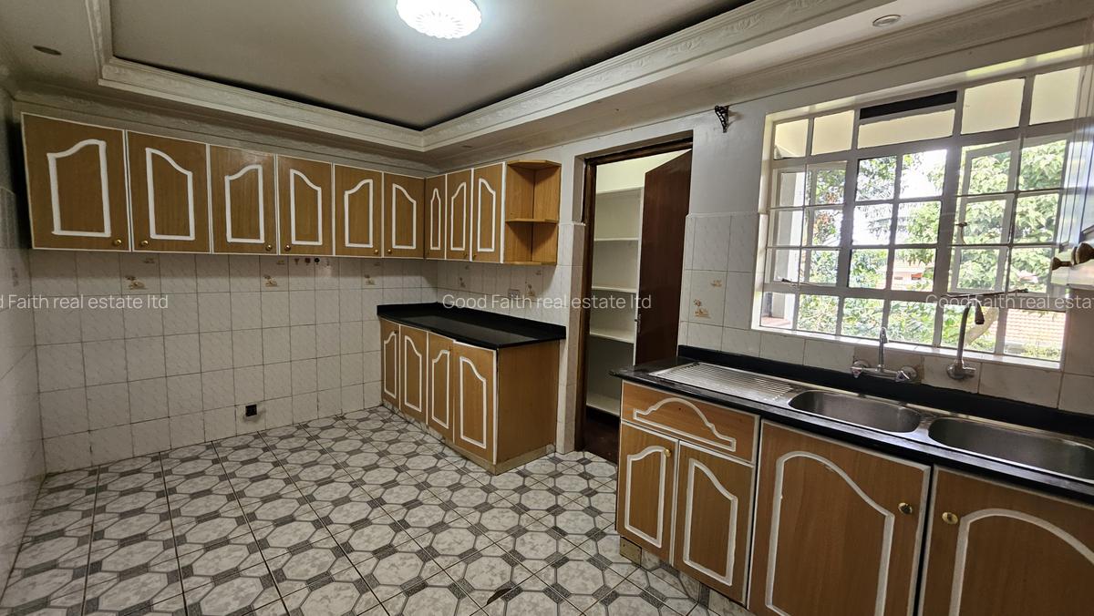 3 Bed House with En Suite in Runda - 6