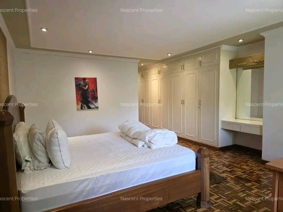 4 Bed House with En Suite in Spring Valley - 19