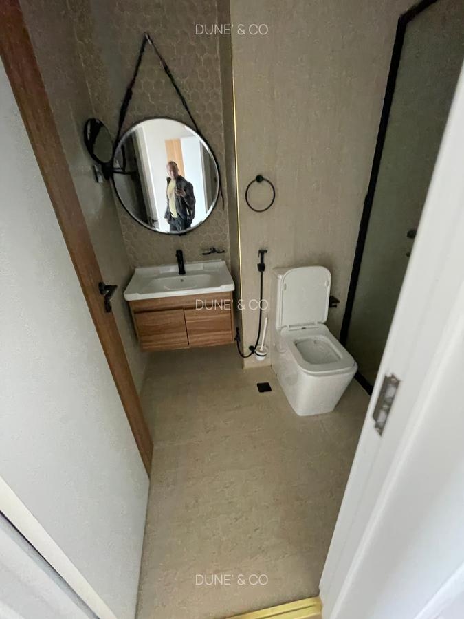 2 Bed Apartment with En Suite in Brookside - 17