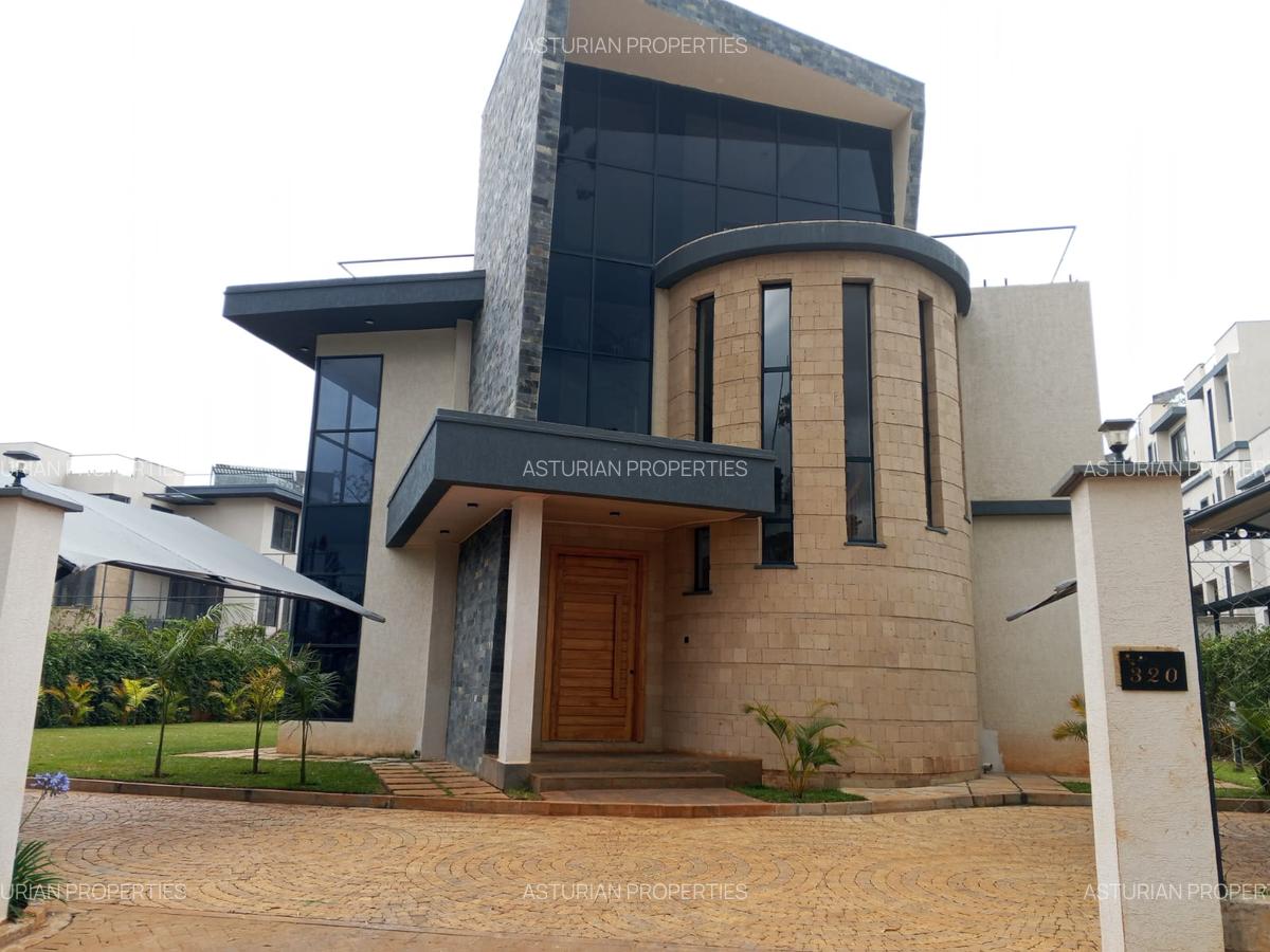 4 Bed Villa with En Suite in Westlands Area - 1
