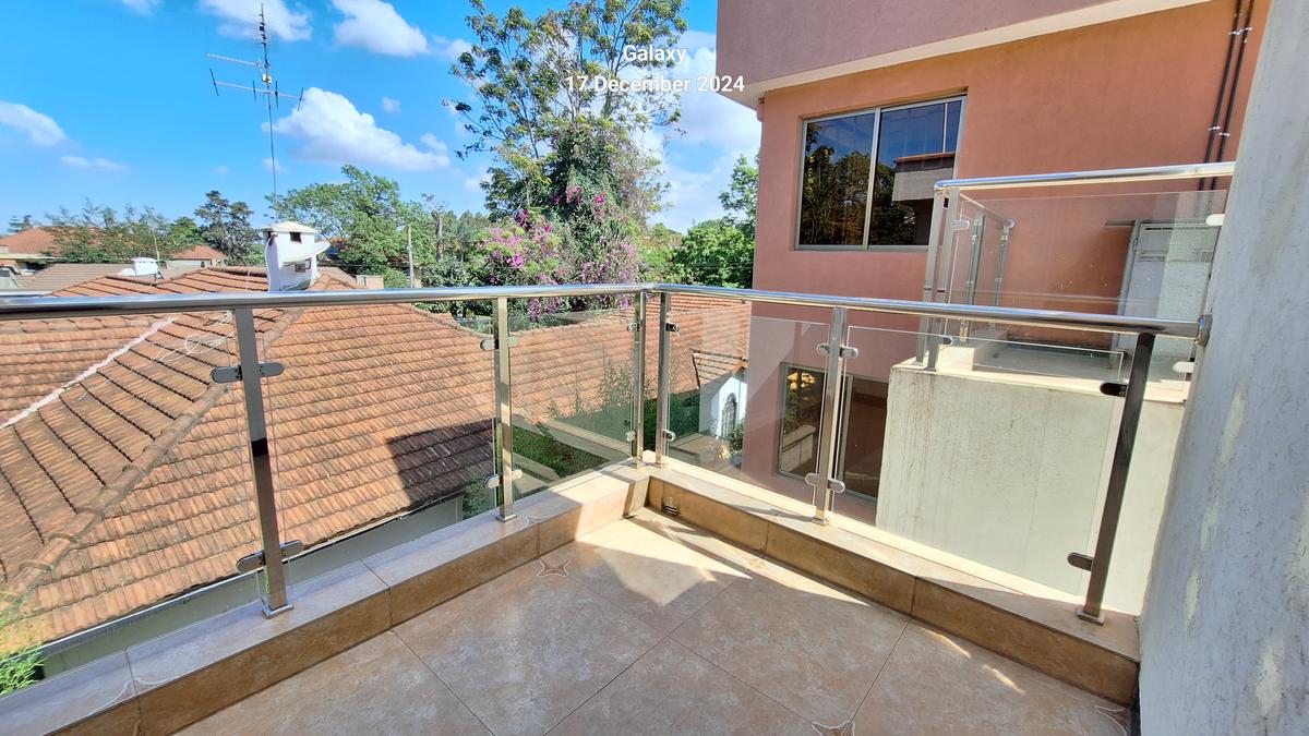 5 Bed Townhouse with En Suite at Off Chalbi Drive - 14