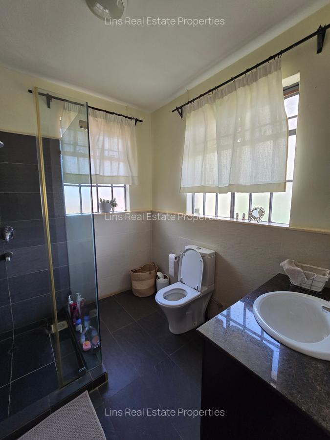 4 Bed Townhouse with En Suite in Runda - 9