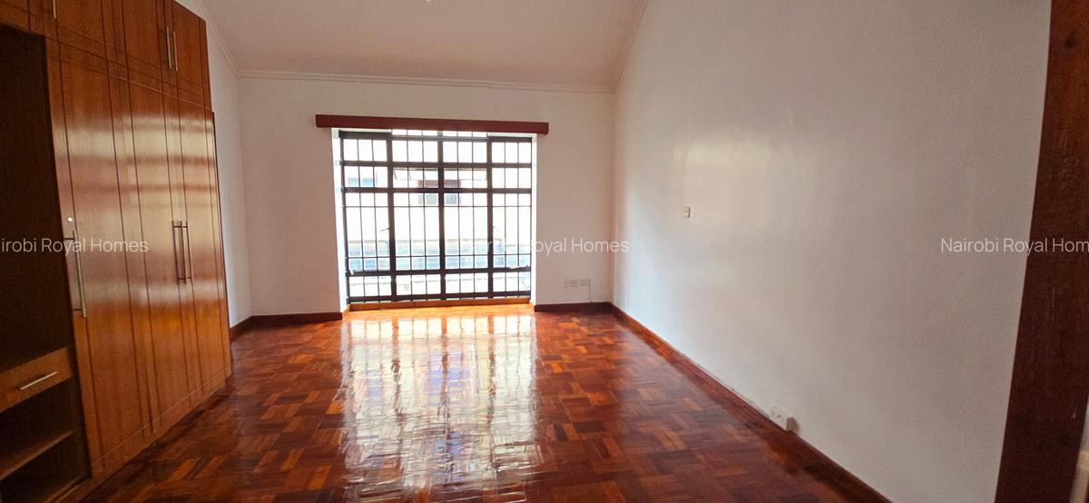 4 Bed Townhouse with En Suite at Gitanga Road - 15