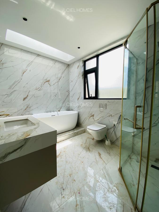 5 Bed Villa with En Suite at Isaac Gathaju - 18