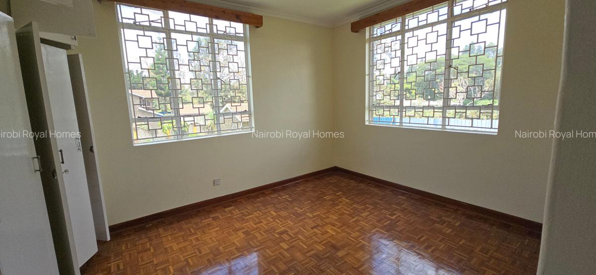 5 Bed Townhouse with En Suite at Lavington Road - 18