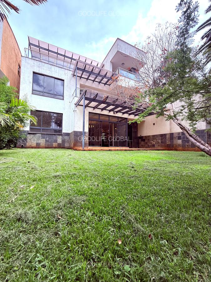 5 Bed Villa with En Suite at Lavington - 18