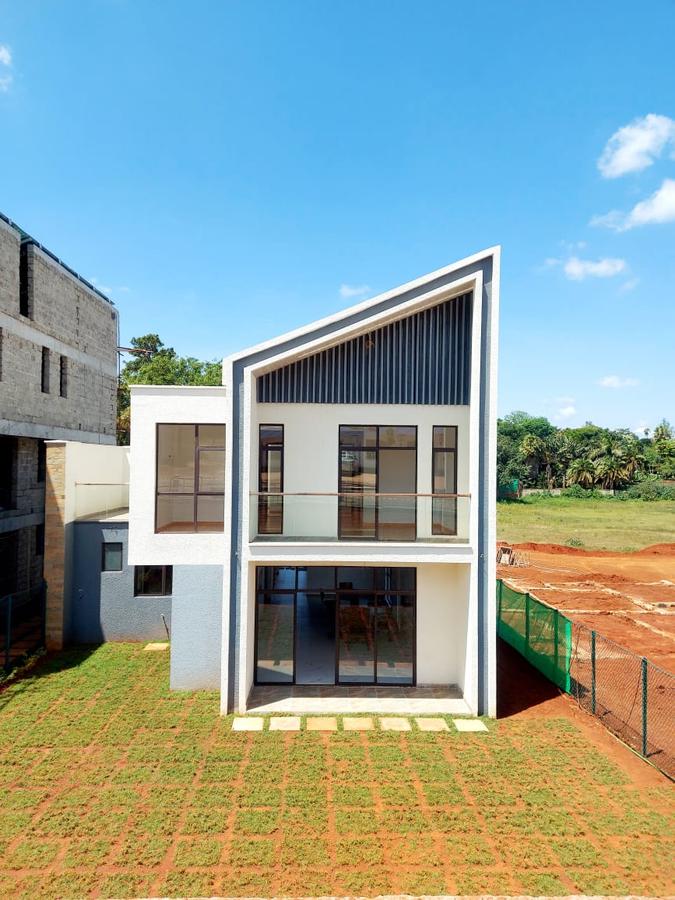 4 bed house with en suite at njathaini rd