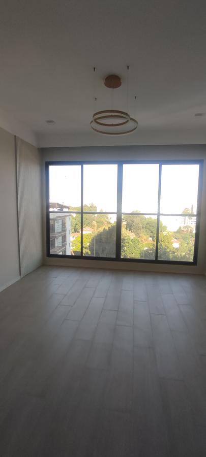 2 bed apartment with en suite in lavington