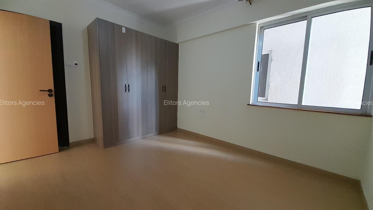 2 Bed Apartment with En Suite at Mandera Road - 13