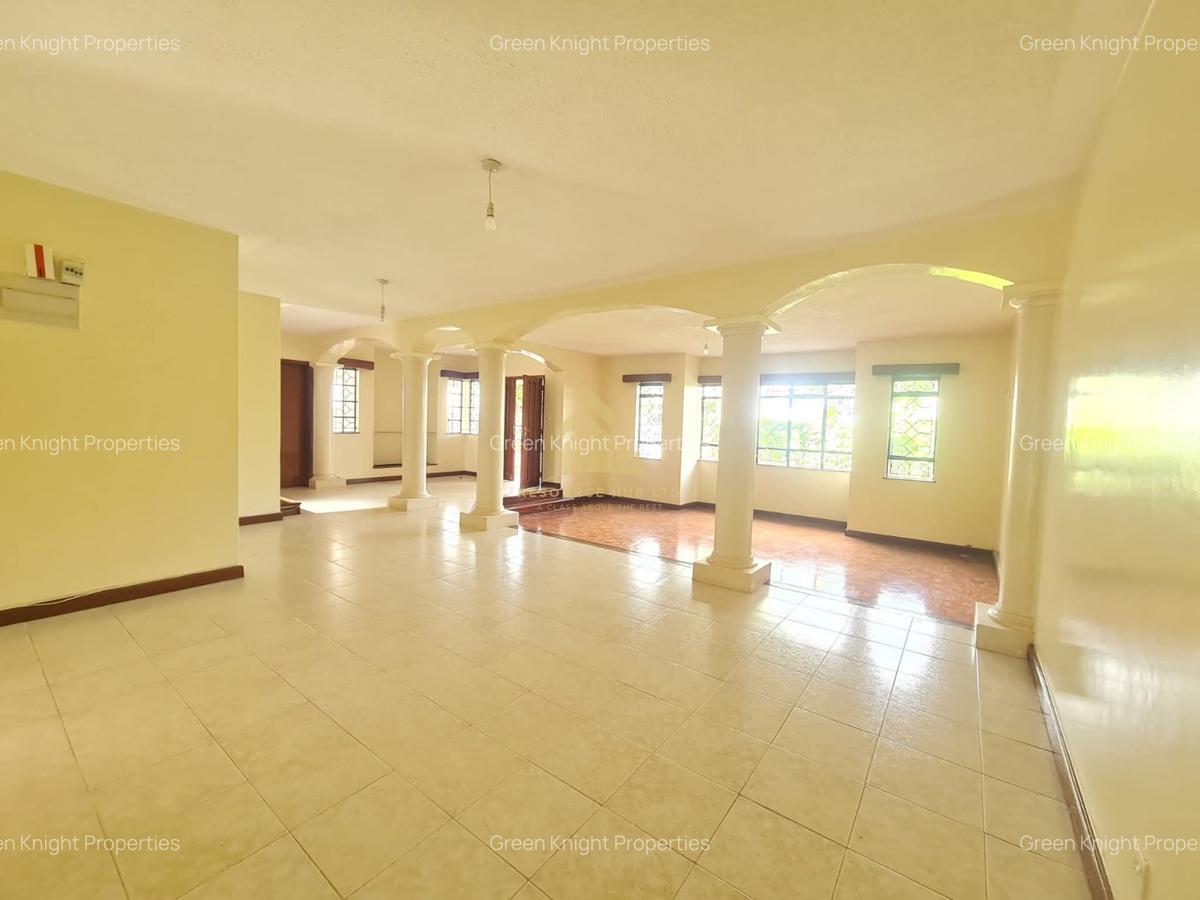 4 Bed Townhouse with En Suite in Westlands Area - 3