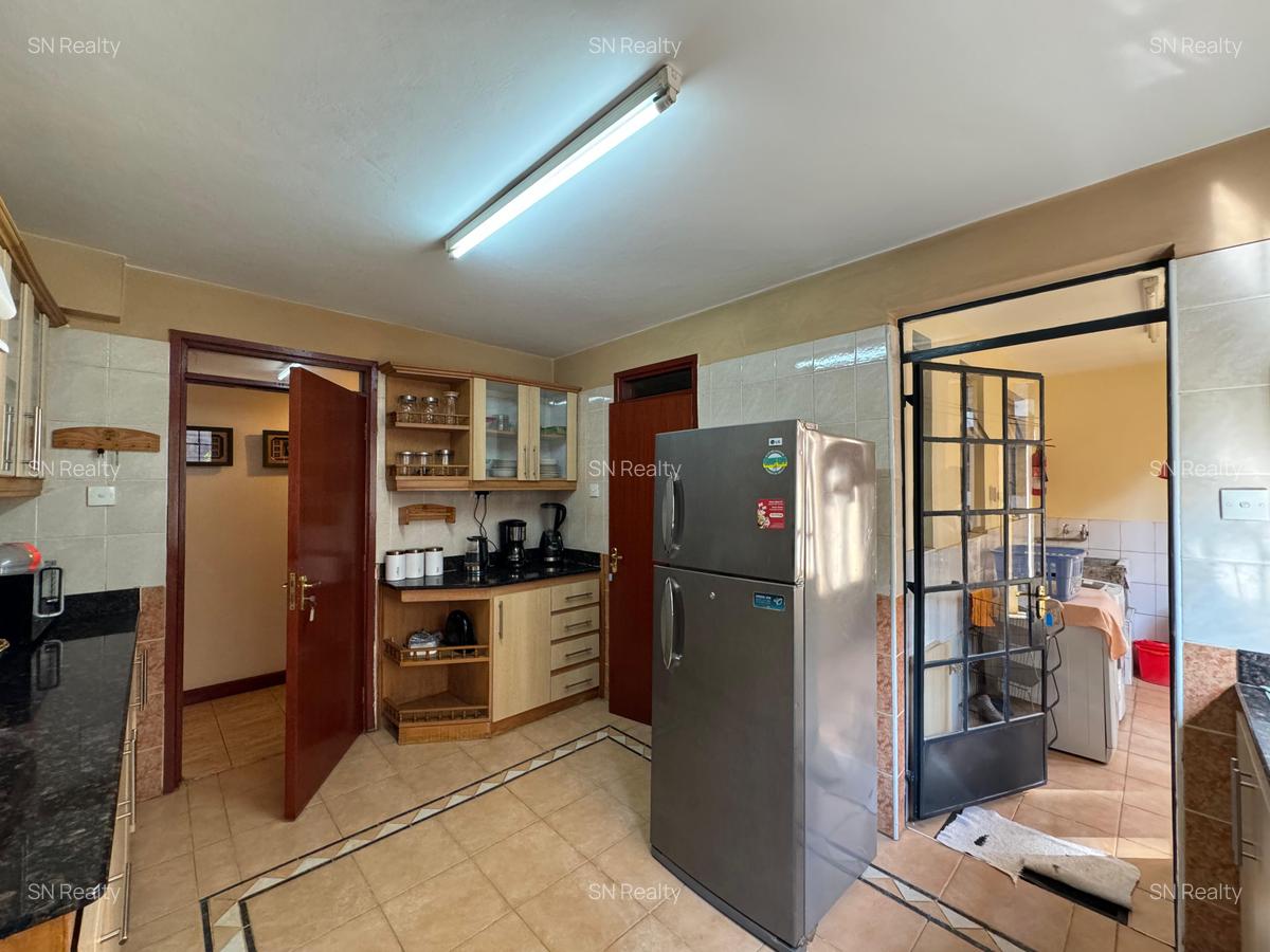 3 Bed Apartment with En Suite in Riara Road - 6