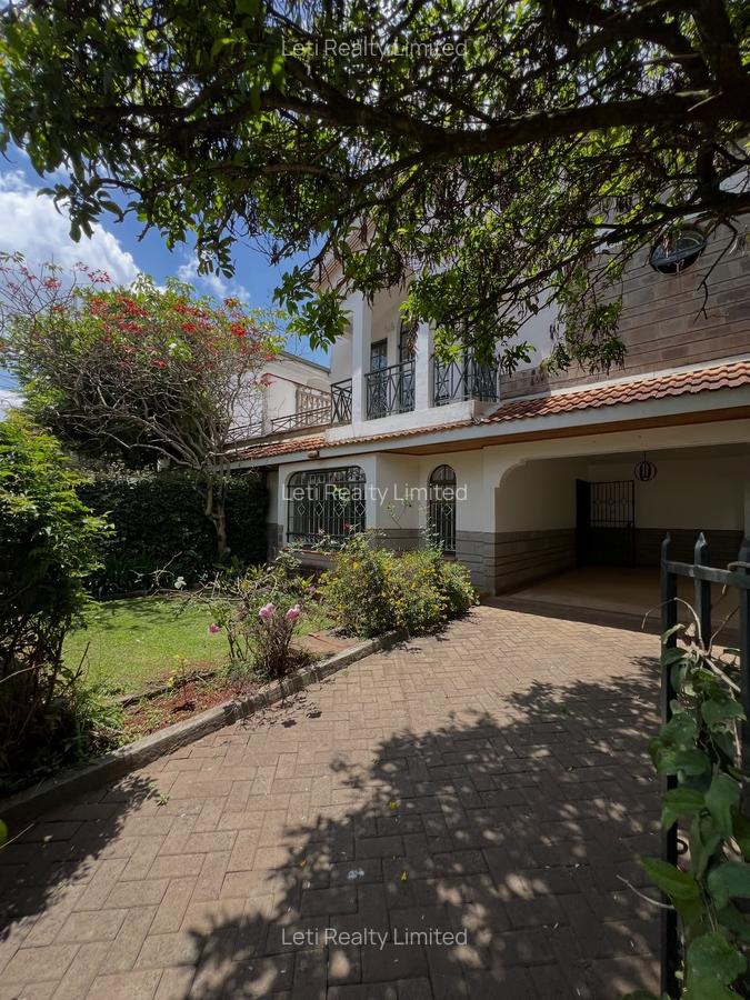 4 Bed Townhouse with En Suite in Lavington - 1
