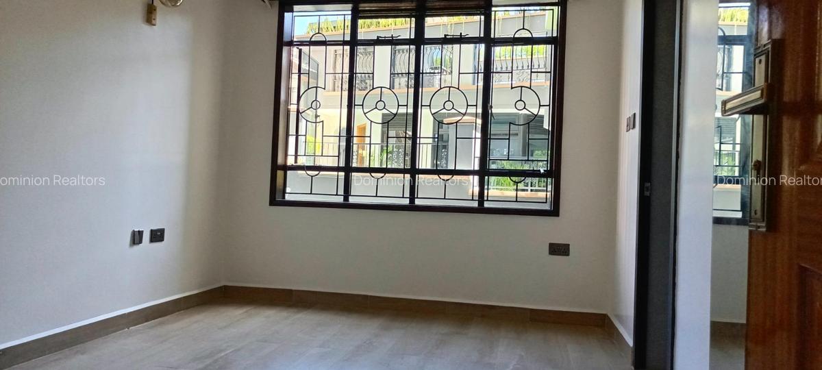 2 Bed Apartment with En Suite in Westlands Area - 4