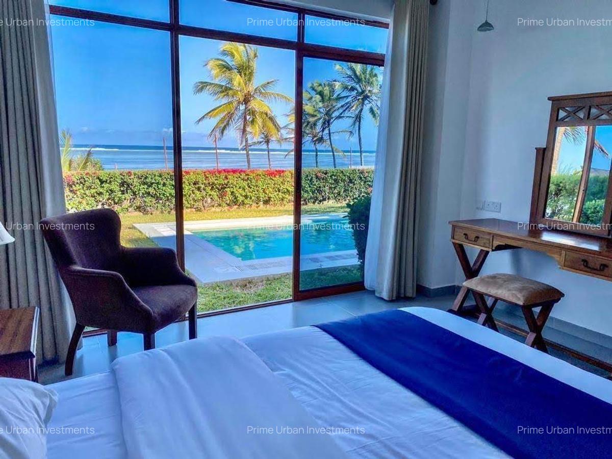 3 Bed Townhouse with En Suite at Kikambala Beach - 2