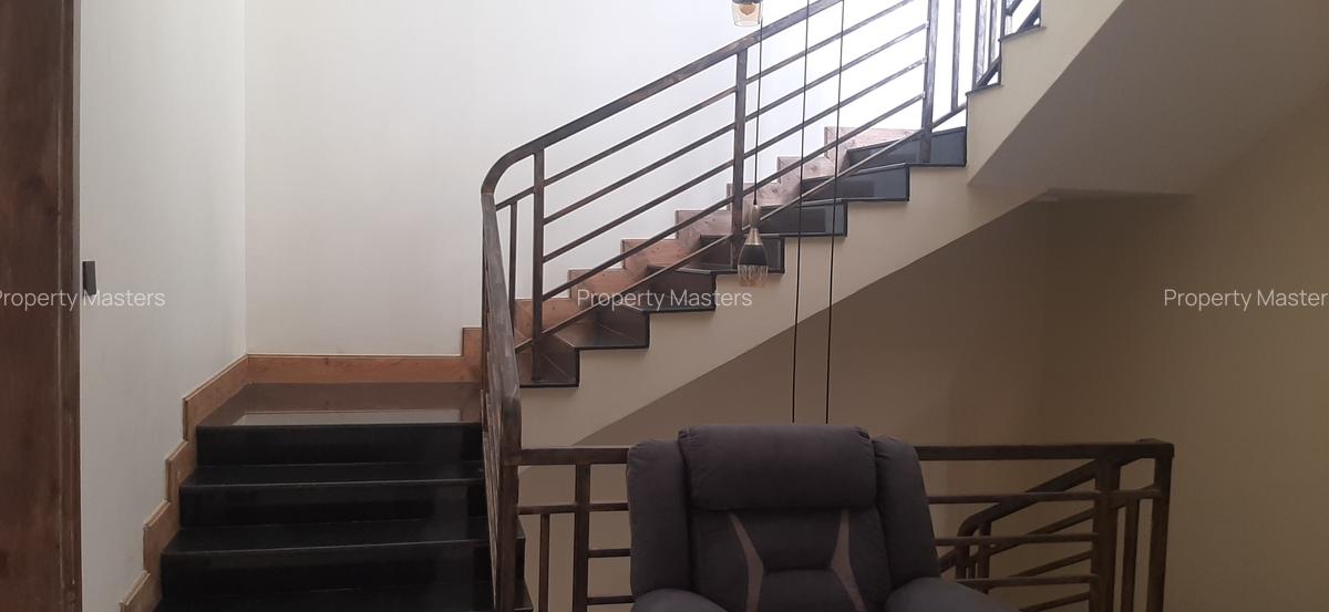 4 Bed Townhouse with En Suite at Raini - 8