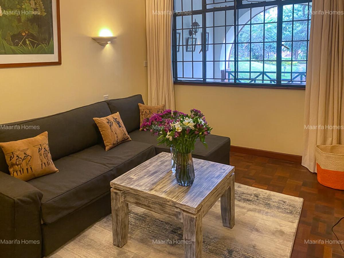 Serviced 3 Bed Apartment with En Suite in Riverside - 12