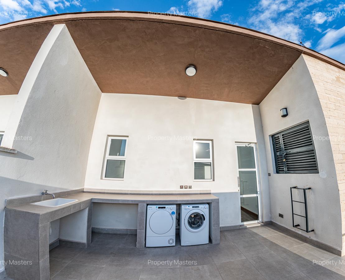 4 Bed Townhouse with En Suite at Kabasiran Avenue - 11