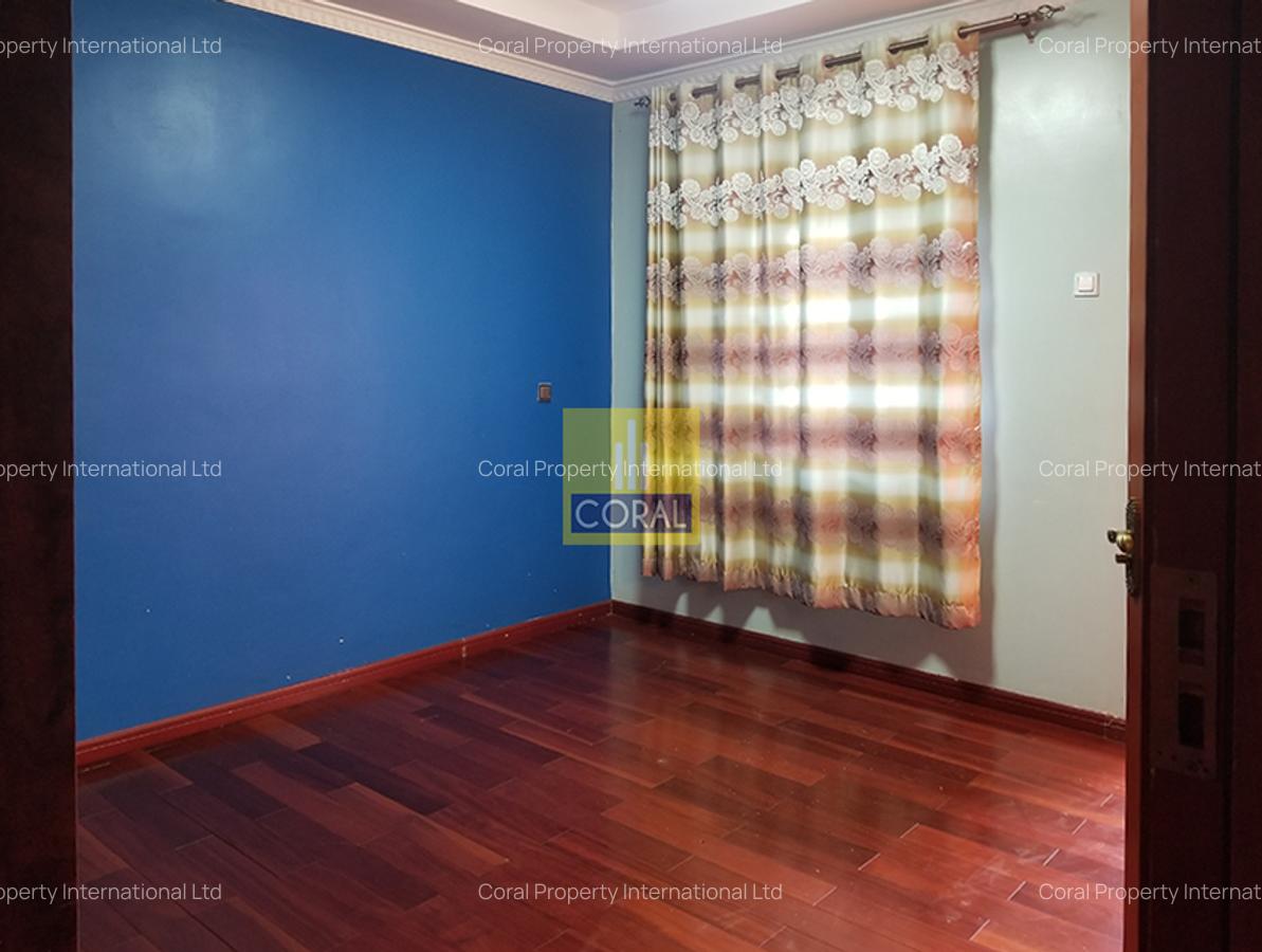 6 Bed House with Garden in Kenyatta Road - 11