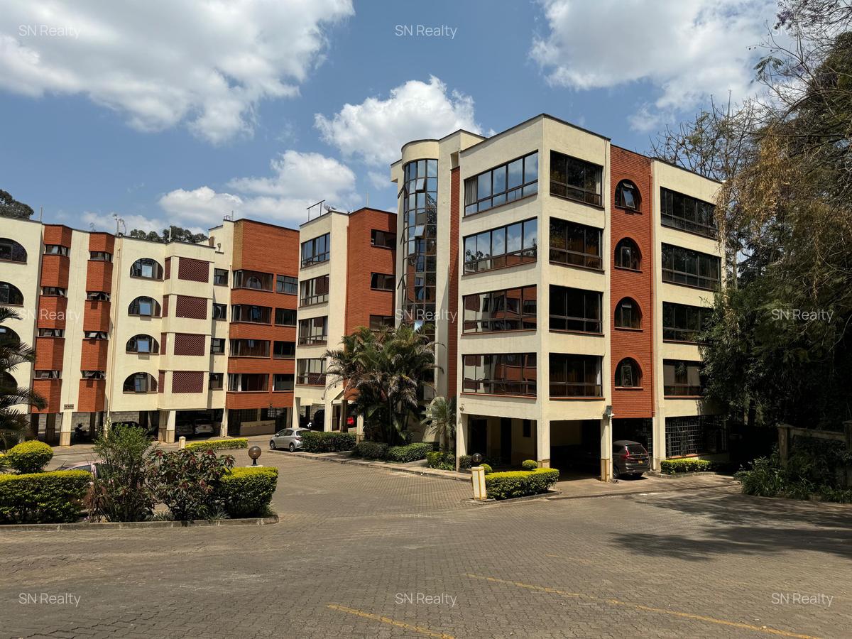 Furnished 2 Bed Apartment with En Suite in State House - 15