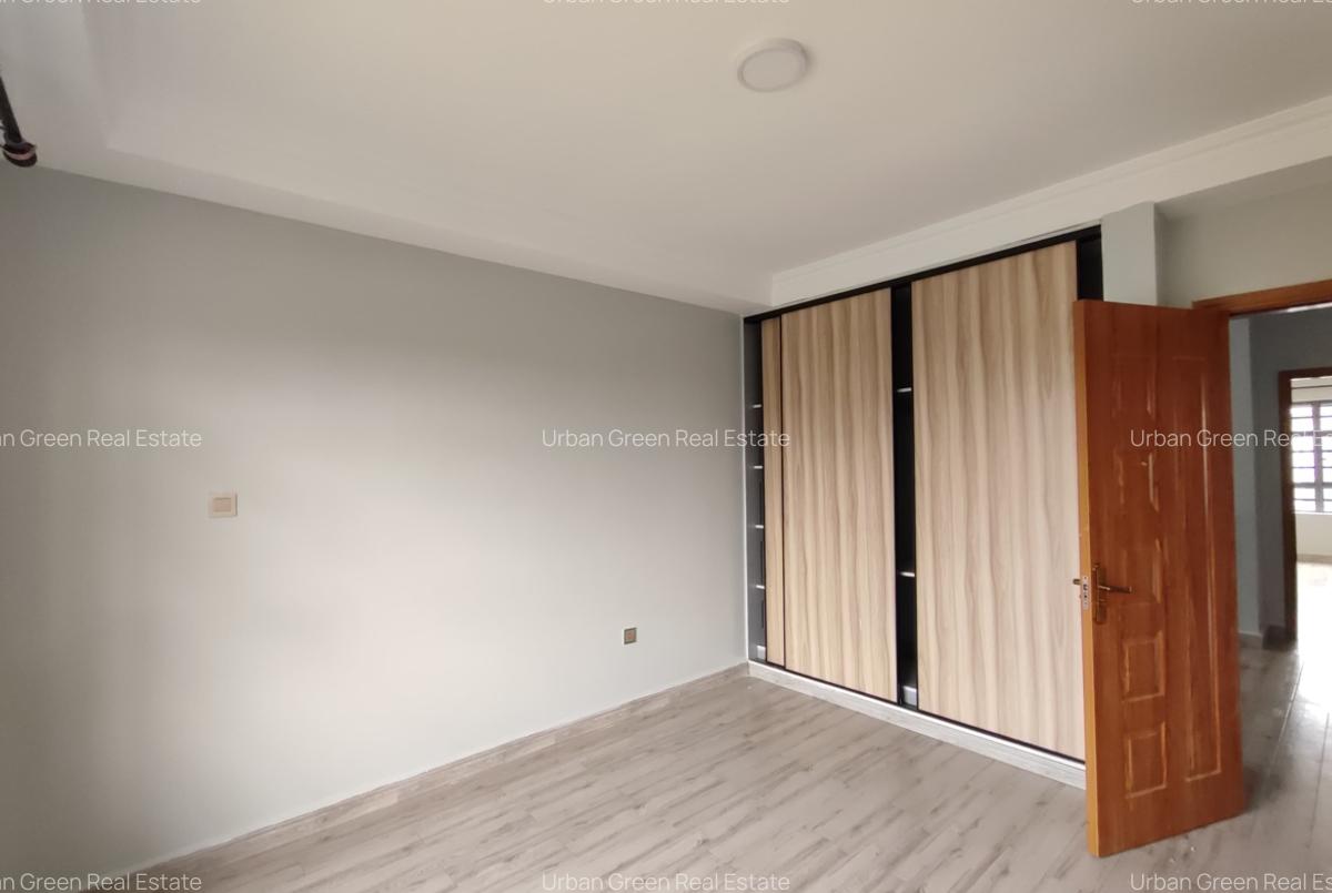 4 Bed House with En Suite at Kamakis - 5