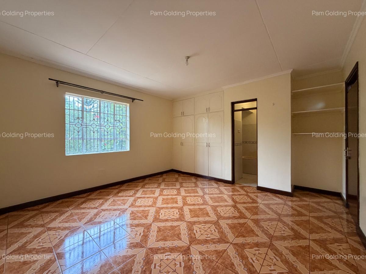 4 Bed House with En Suite in Karen - 16