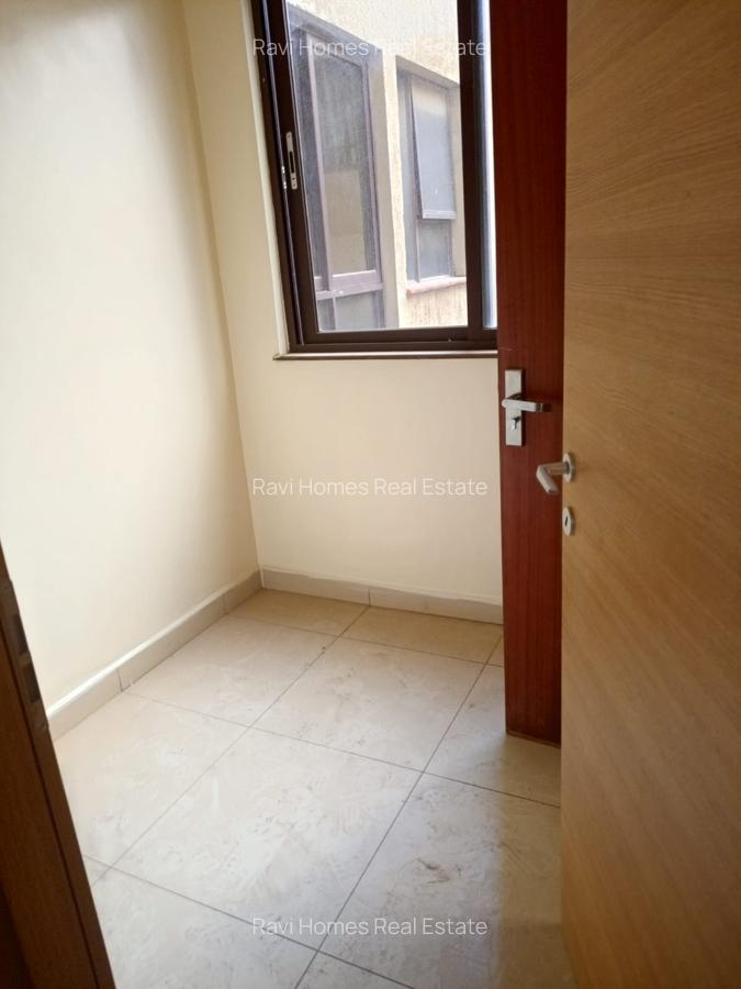 3 Bed Apartment with En Suite in Kilimani - 13