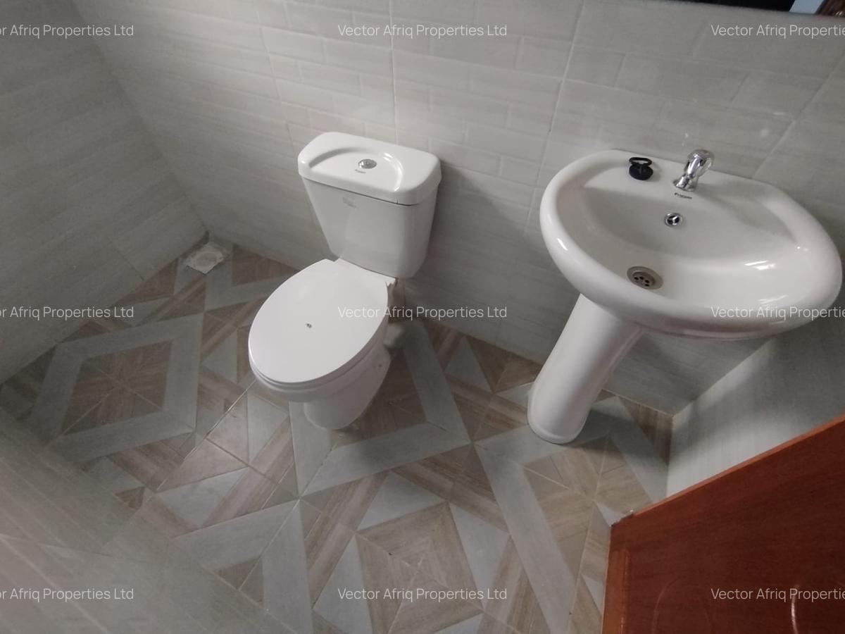 4 Bed House with En Suite in Ngong - 2