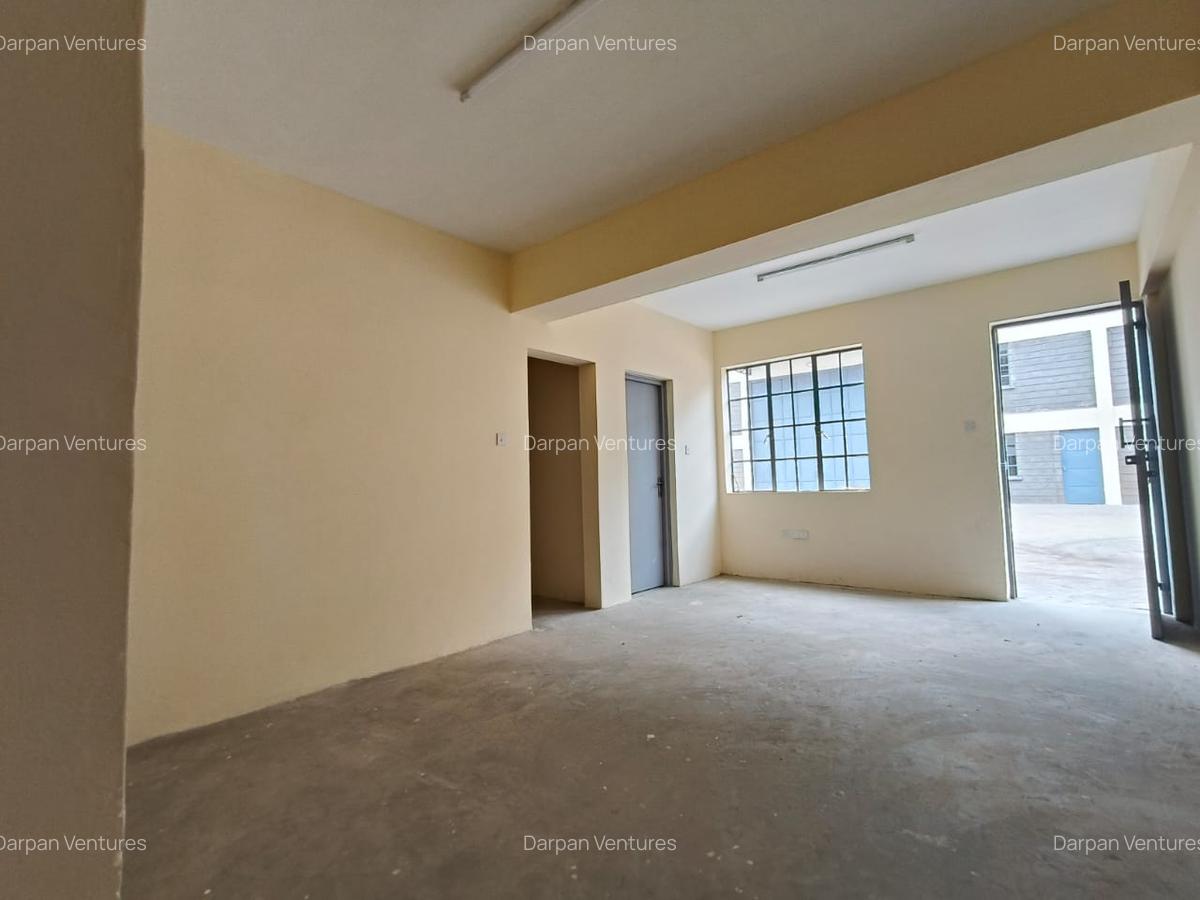 7,637 ft² Warehouse with Service Charge Included in Ruaraka - 4