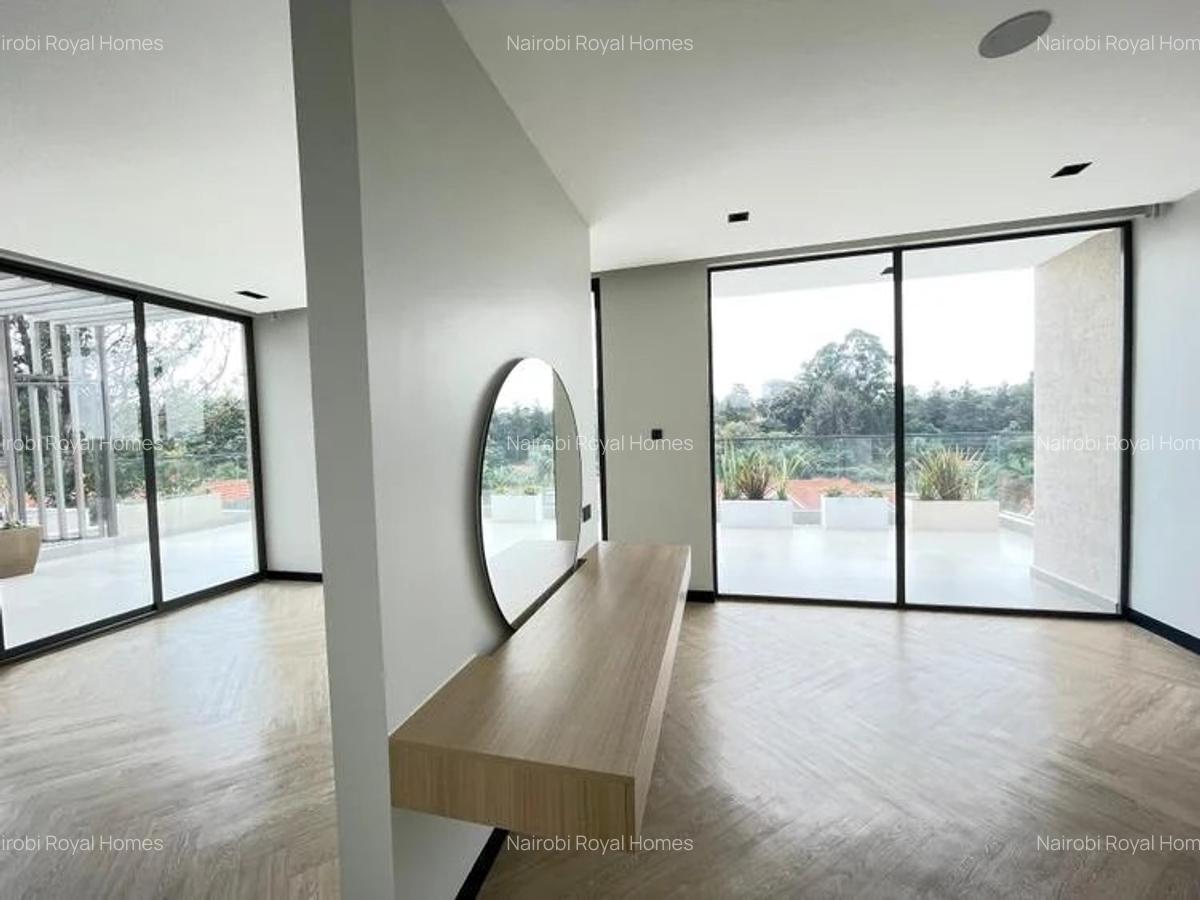 5 Bed Townhouse with En Suite at Mzima Springs - 14