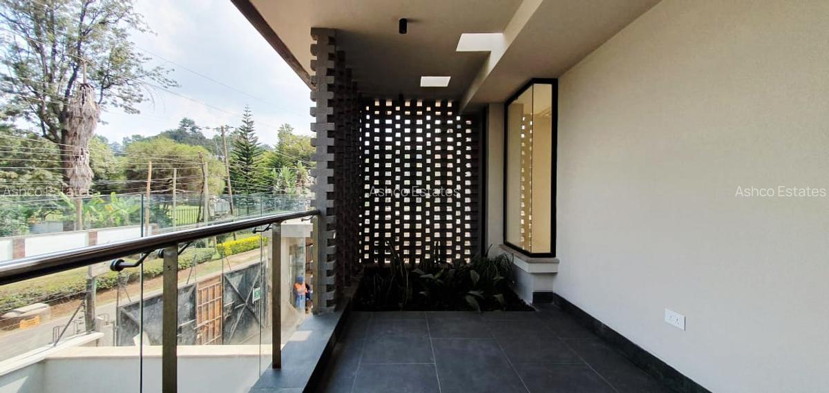 5 Bed Villa with En Suite in Westlands Area - 10