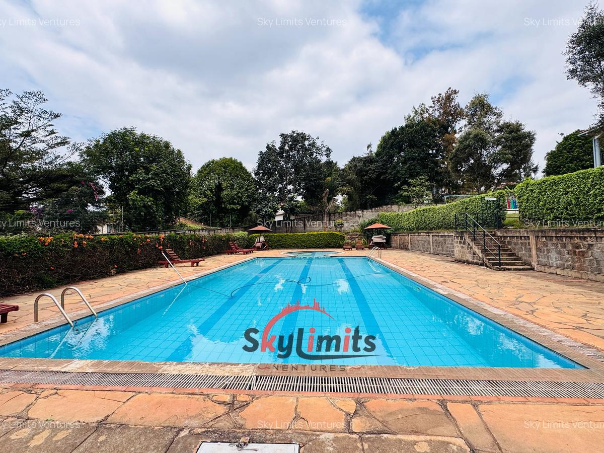 4 Bed Townhouse with En Suite in Nyari - 14