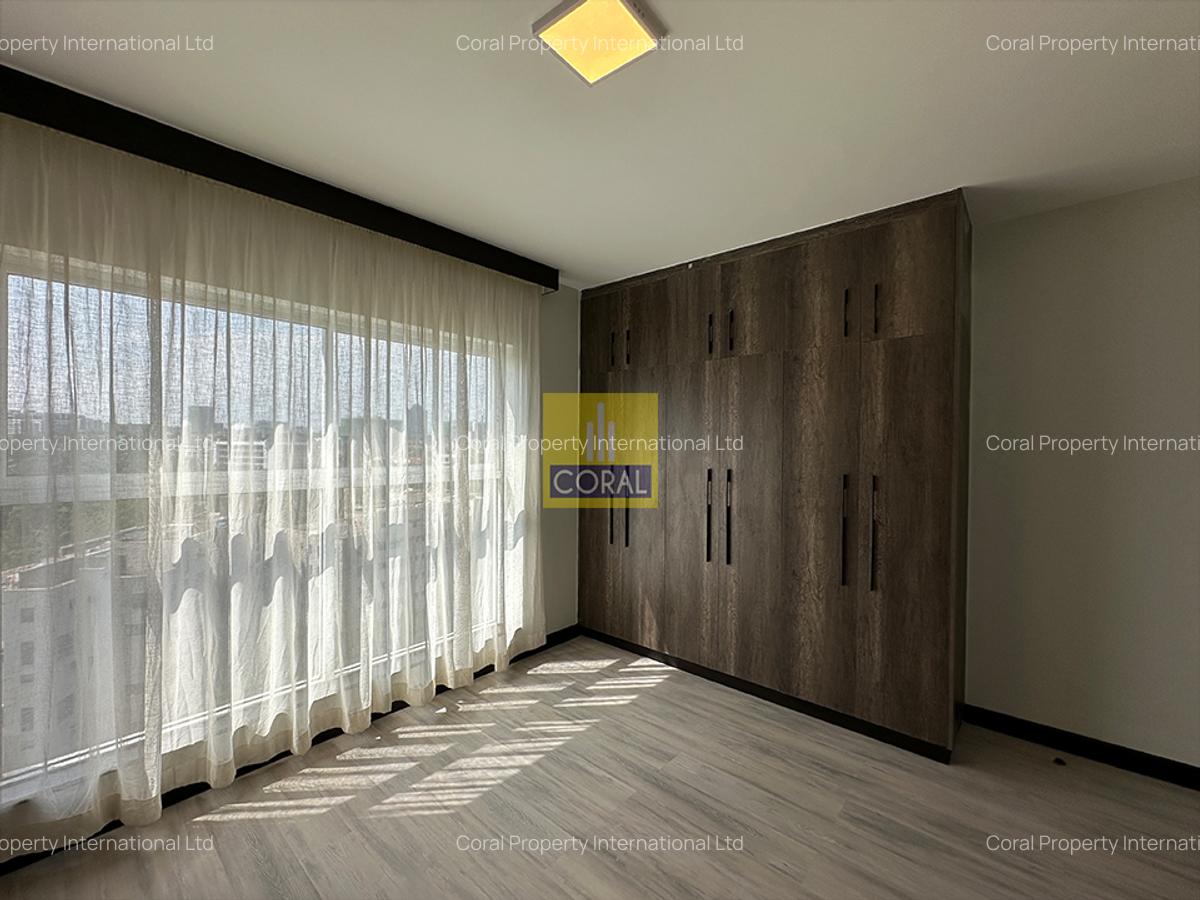 3 Bed Apartment in Riverside - 9