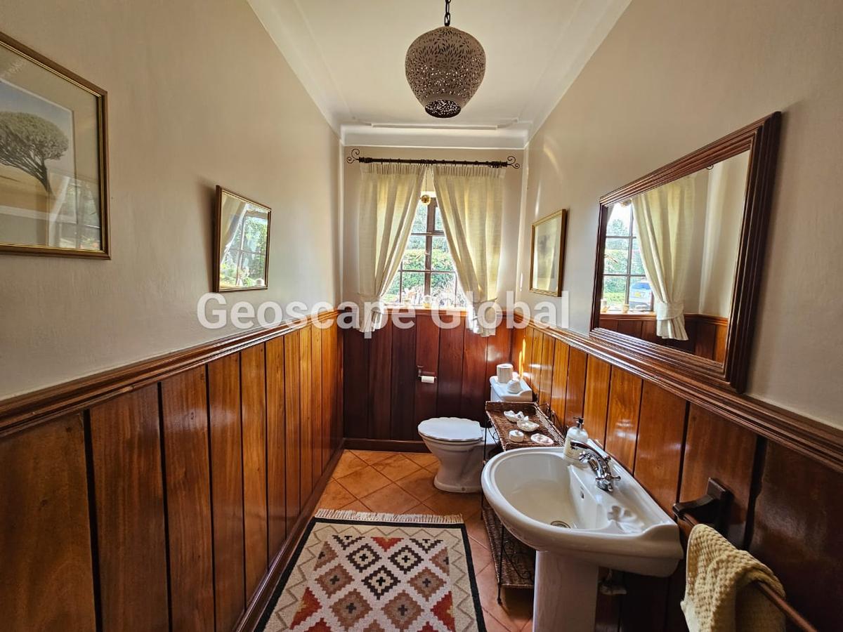 4 Bed House with En Suite in Muthaiga - 11