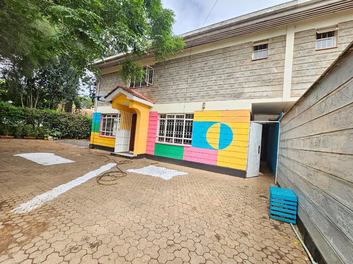 4 Bed Townhouse with En Suite in Lavington - 14