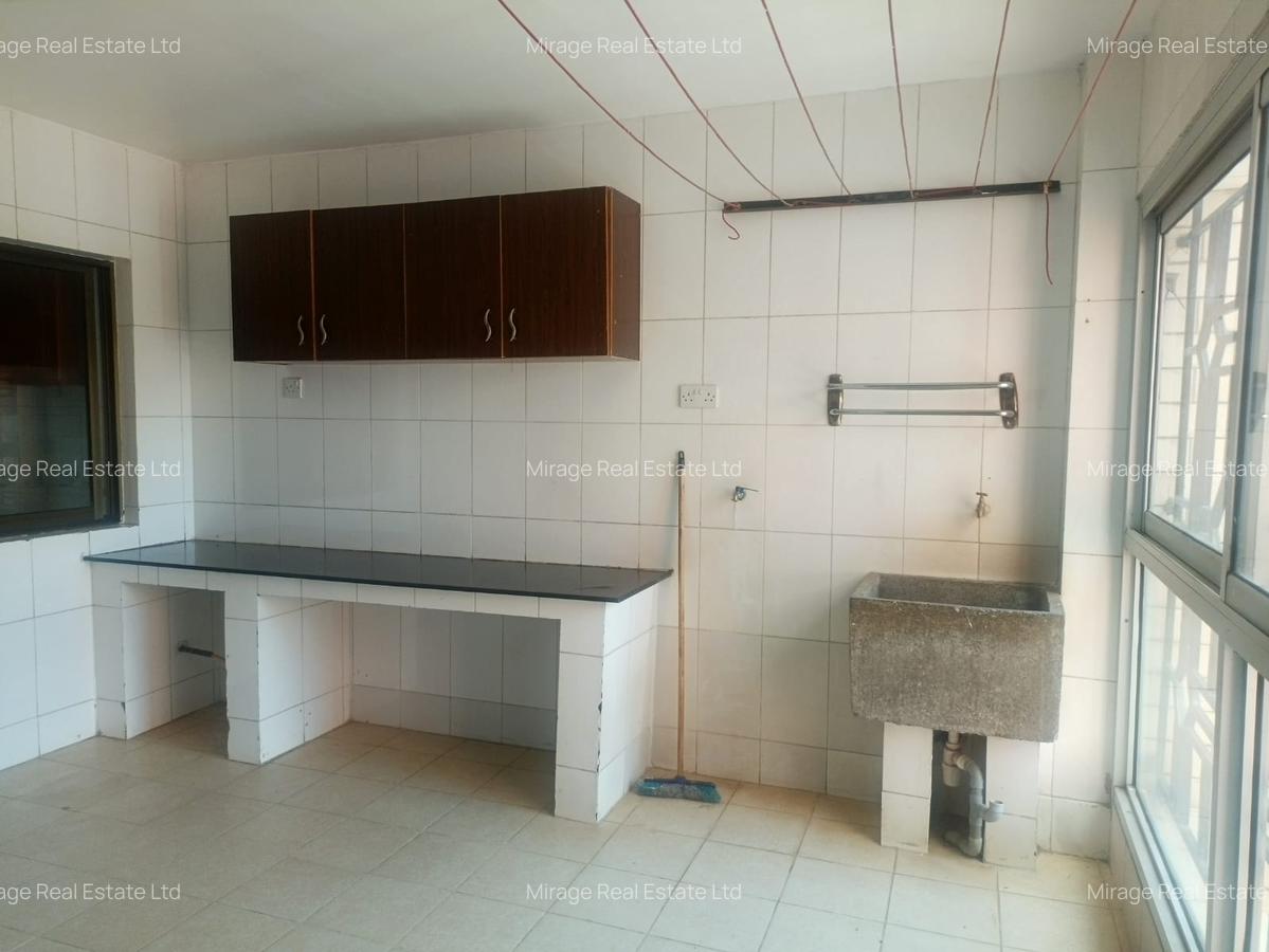 3 Bed Apartment with En Suite in Kileleshwa - 5