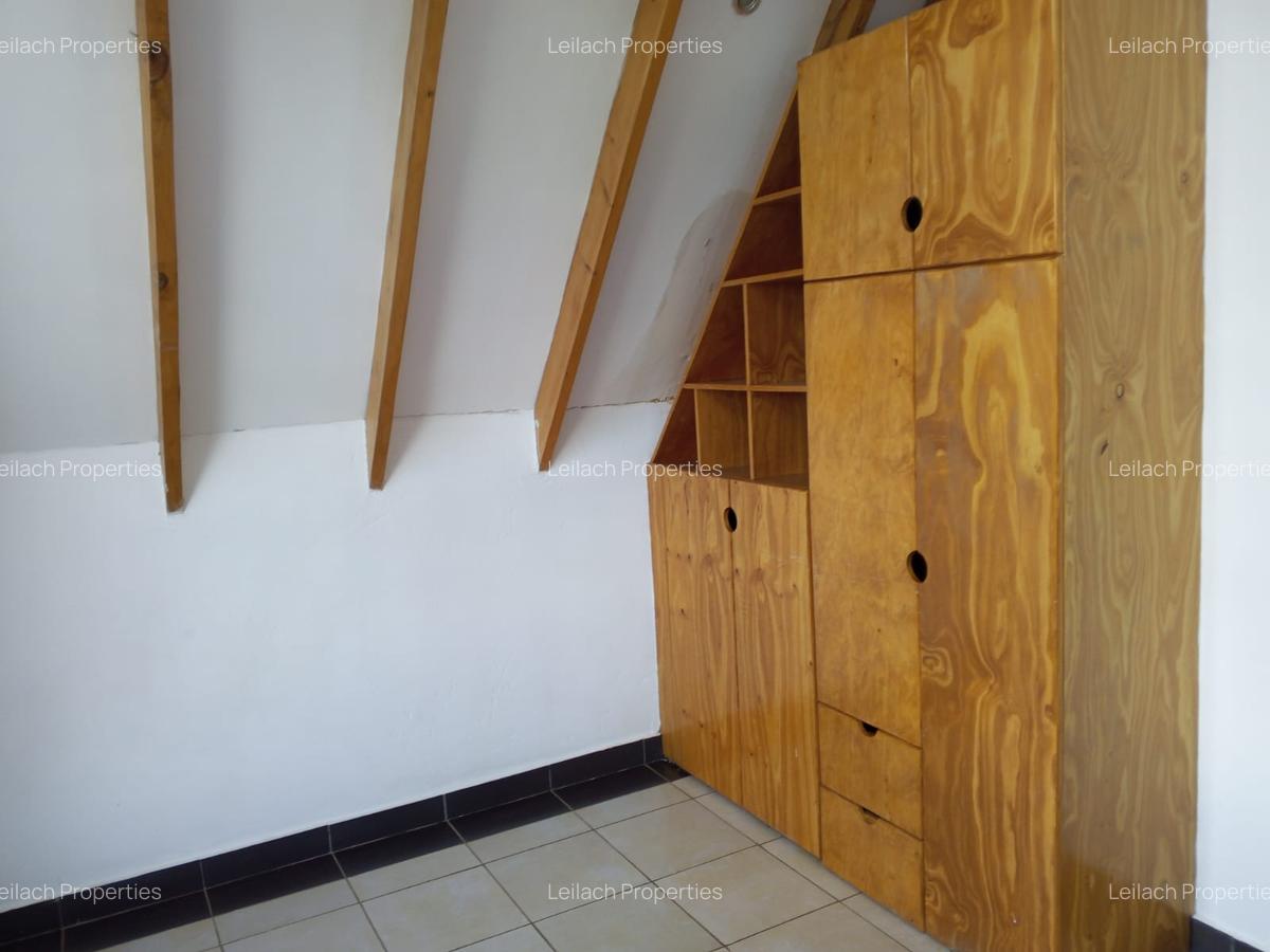 5 Bed House with En Suite in Ongata Rongai - 12
