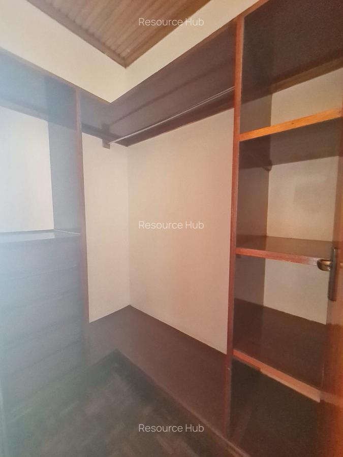 5 Bed Townhouse with En Suite at Off Argwings Kkodhek - 14
